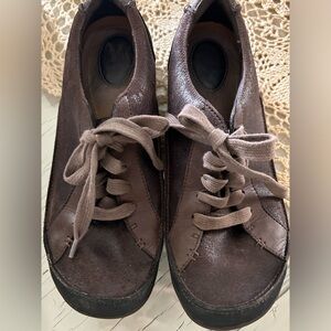 CLARKS BROWN LEATHER WORK SHOES CASUAL TIE SHOES BROWN LEATHER SIZE 9 ladies